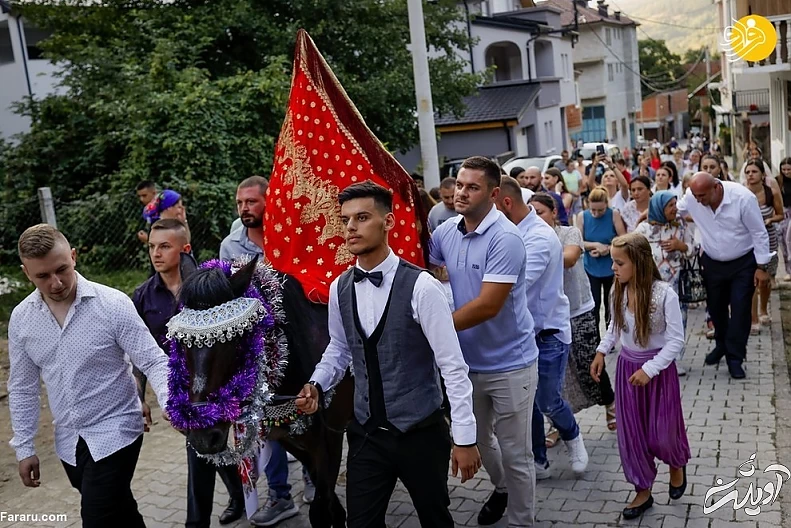 (تصاویر) آرایش متفاوت عروس خانم